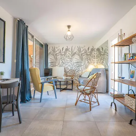 Apartment Les Roches Bleues-2 By Interhome Le Pradet
